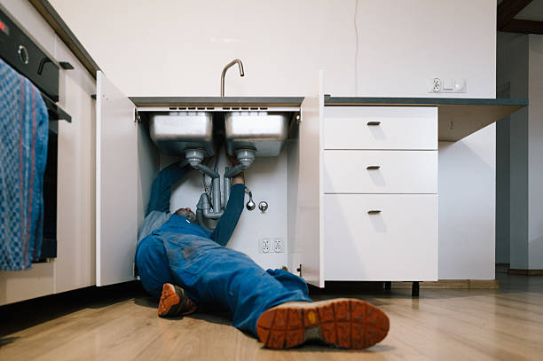 Professional Leak Detection technician working in Kilbourne, OH